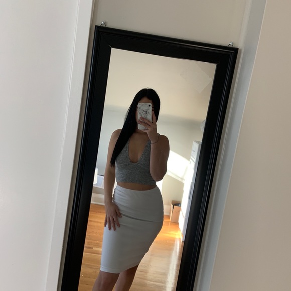 White pencil skirt with slit